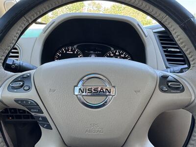 2015 Nissan Pathfinder Platinum V6  4x4 - Photo 28 - Gresham, OR 97030