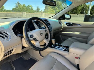 2015 Nissan Pathfinder Platinum V6  4x4 - Photo 15 - Gresham, OR 97030