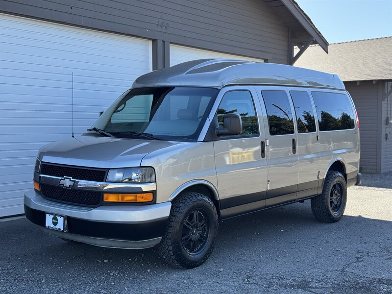 2004 Chevrolet Express 1500 Explorer  AWD - Photo 1 - Gresham, OR 97030