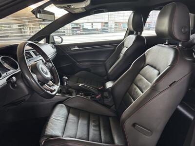 2015 Volkswagen Golf GTI SE 6 Speed Manual - Photo 12 - Gresham, OR 97030
