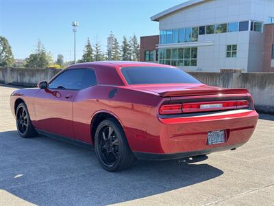 2010 Dodge Challenger SE   - Photo 3 - Gresham, OR 97030