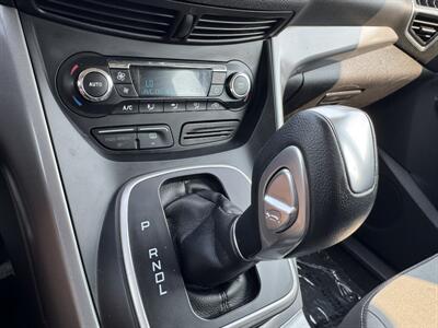 2013 Ford C-MAX Hybrid SE - Photo 23 - Gresham, OR 97030