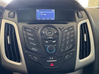 2014 Ford Focus SE - Photo 22 - Gresham, OR 97030