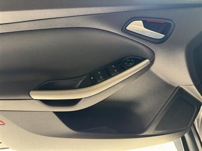 2014 Ford Focus SE - Photo 23 - Gresham, OR 97030