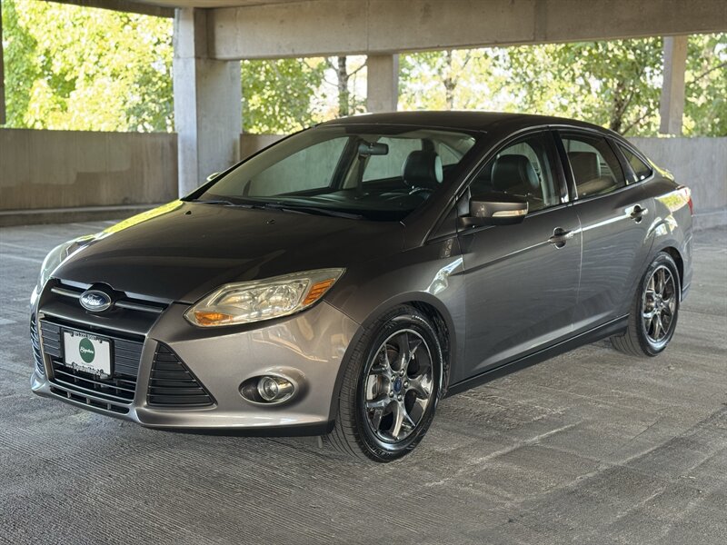 2014 Ford Focus SE   - Photo 1 - Gresham, OR 97030