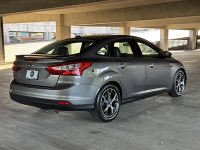 2014 Ford Focus SE - Photo 5 - Gresham, OR 97030
