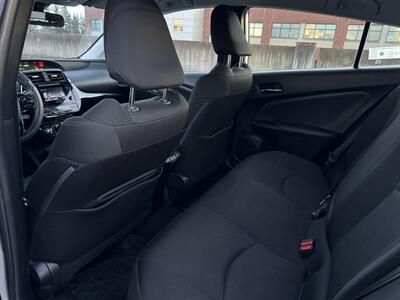 2019 Toyota Prius LE   - Photo 14 - Gresham, OR 97030