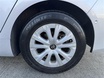 2019 Toyota Prius LE   - Photo 10 - Gresham, OR 97030