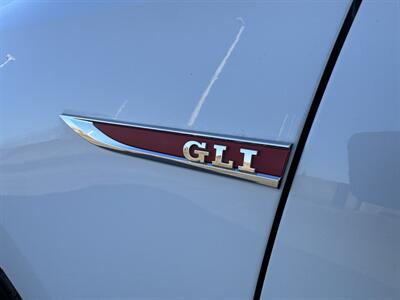 2016 Volkswagen Jetta 2.0T GLI SE   - Photo 11 - Gresham, OR 97030