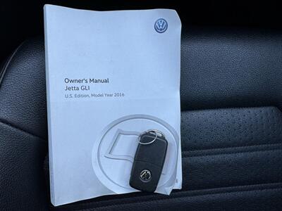 2016 Volkswagen Jetta 2.0T GLI SE   - Photo 32 - Gresham, OR 97030