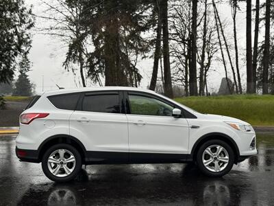 2016 Ford Escape SE   - Photo 6 - Gresham, OR 97030