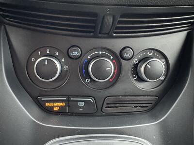 2016 Ford Escape SE   - Photo 23 - Gresham, OR 97030