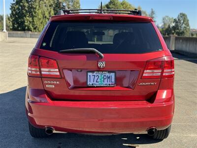 2010 Dodge Journey SXT  AWD - Photo 4 - Gresham, OR 97030