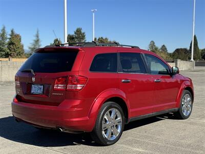 2010 Dodge Journey SXT  AWD - Photo 5 - Gresham, OR 97030