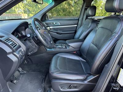 2016 Ford Explorer Sport   - Photo 11 - Gresham, OR 97030