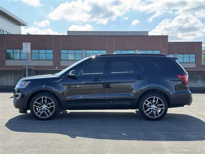 2016 Ford Explorer Sport   - Photo 2 - Gresham, OR 97030