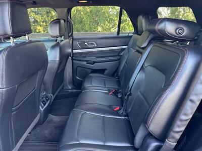 2016 Ford Explorer Sport   - Photo 14 - Gresham, OR 97030