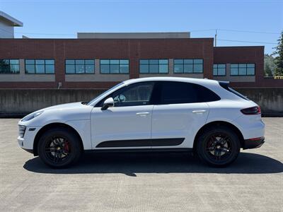 2017 Porsche Macan 2.0T - Photo 2 - Gresham, OR 97030