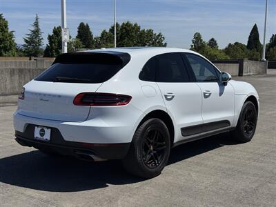 2017 Porsche Macan 2.0T - Photo 3 - Gresham, OR 97030