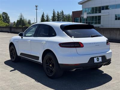 2017 Porsche Macan 2.0T - Photo 5 - Gresham, OR 97030