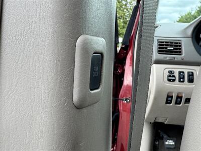 2004 Toyota Sienna XLE 7 Passenger   - Photo 35 - Gresham, OR 97030