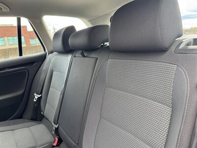 2013 Volkswagen Jetta SportWagen S PZEV - Photo 16 - Gresham, OR 97030