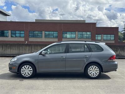 2013 Volkswagen Jetta SportWagen S PZEV - Photo 2 - Gresham, OR 97030