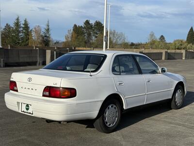 1994 Toyota Camry LE   - Photo 5 - Gresham, OR 97030