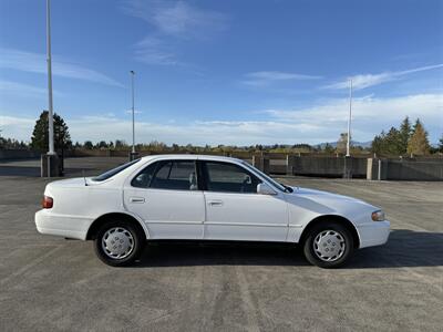 1994 Toyota Camry LE   - Photo 6 - Gresham, OR 97030