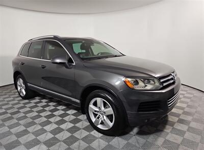 2012 Volkswagen Touareg TDI Sport  Lux - Photo 4 - Gresham, OR 97030