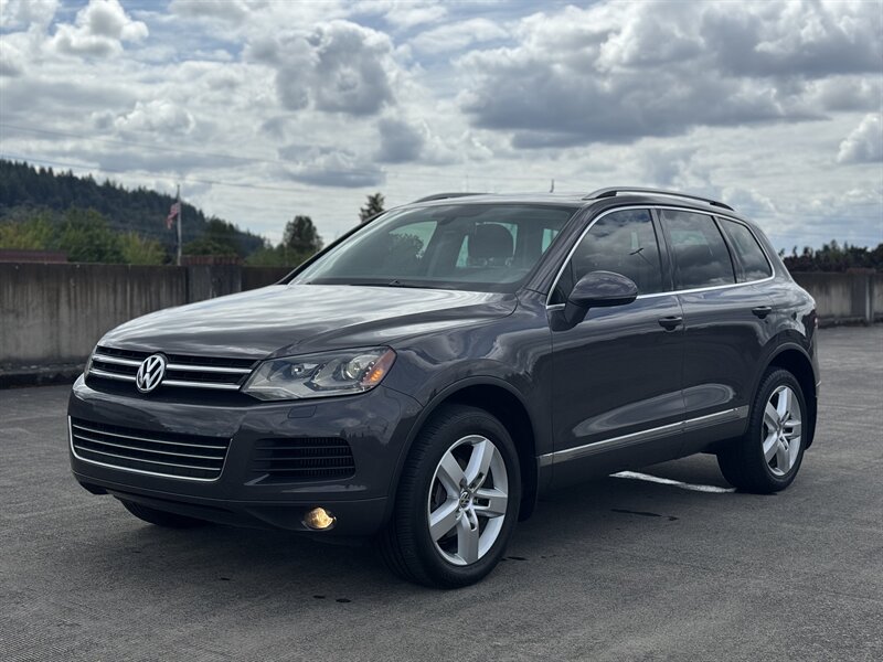 2012 Volkswagen Touareg TDI Sport  Lux AWD