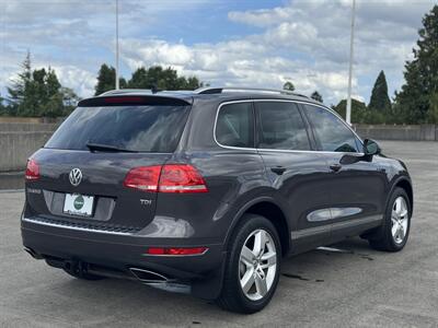 2012 Volkswagen Touareg TDI Sport  Lux AWD - Photo 5 - Gresham, OR 97030