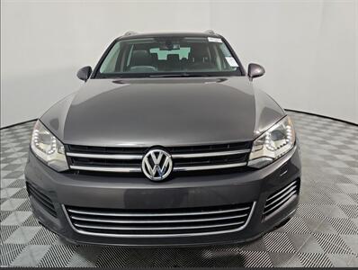 2012 Volkswagen Touareg TDI Sport  Lux - Photo 6 - Gresham, OR 97030