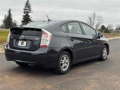 2010 Toyota Prius III  Hybrid - Photo 4 - Gresham, OR 97030