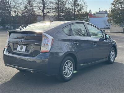 2010 Toyota Prius III  Hybrid - Photo 3 - Gresham, OR 97030