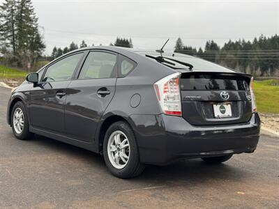 2010 Toyota Prius III  Hybrid - Photo 2 - Gresham, OR 97030