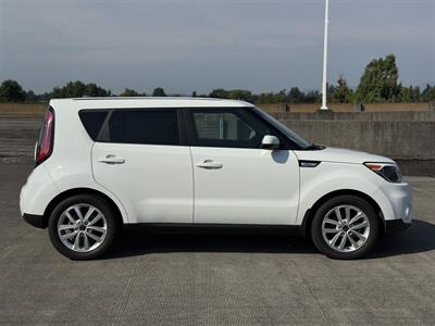 2018 Kia Soul +   - Photo 6 - Gresham, OR 97030