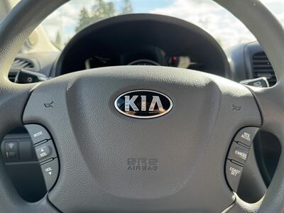 2014 Kia Sedona LX  LWB - Photo 23 - Gresham, OR 97030