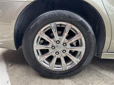 2010 Buick Lucerne CXL  w/ 1XL - Photo 9 - Gresham, OR 97030