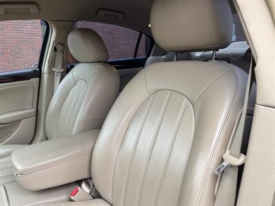 2010 Buick Lucerne CXL  w/ 1XL - Photo 12 - Gresham, OR 97030