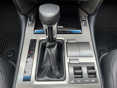 2015 Lexus GX 460 Premium  AWD - Photo 33 - Gresham, OR 97030