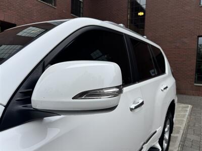 2015 Lexus GX 460 Premium  AWD - Photo 10 - Gresham, OR 97030