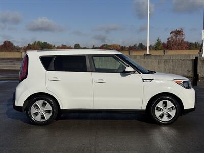 2016 Kia Soul LX   - Photo 5 - Gresham, OR 97030