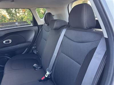 2016 Kia Soul LX   - Photo 14 - Gresham, OR 97030