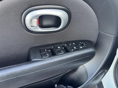 2016 Kia Soul LX   - Photo 22 - Gresham, OR 97030