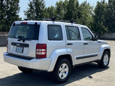 2011 Jeep Liberty Sport  4x4 - Photo 5 - Gresham, OR 97030