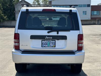 2011 Jeep Liberty Sport  4x4 - Photo 4 - Gresham, OR 97030