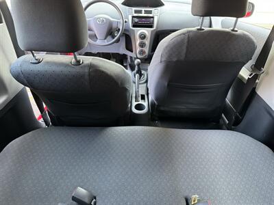 2011 Toyota Yaris   - Photo 14 - Gresham, OR 97030