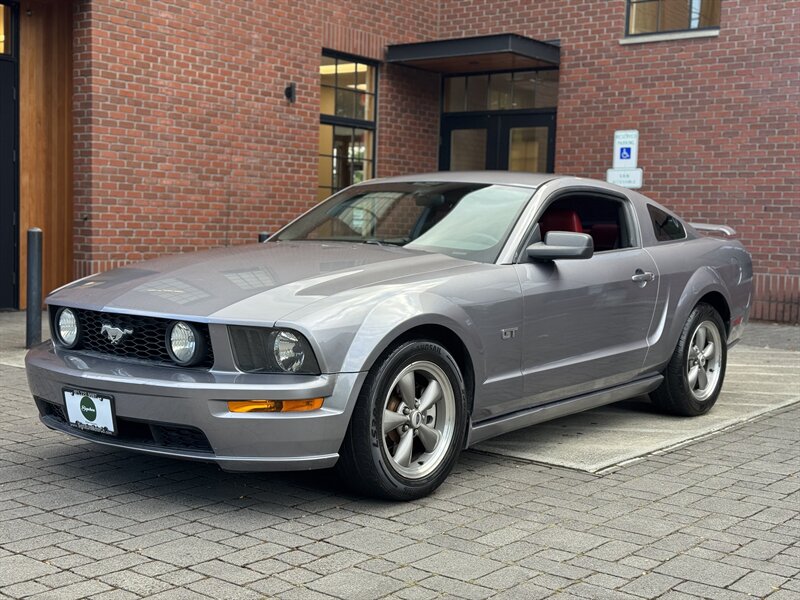 2006 Ford Mustang GT Premium Coupe V8 - Photo 1 - Gresham, OR 97030