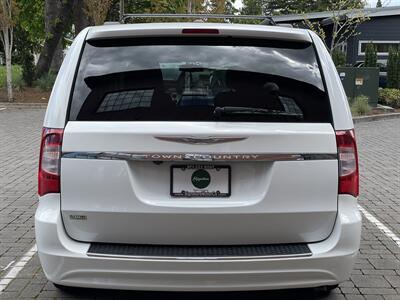 2014 Chrysler Town & Country Touring LWB  w/ STO-N-GO - Photo 4 - Gresham, OR 97030